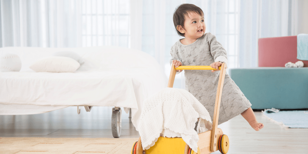 babies toddlers walking